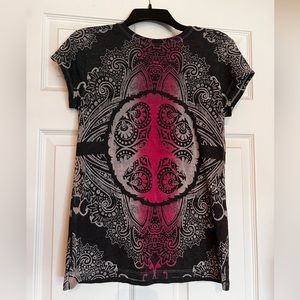 Peace sign t shirt